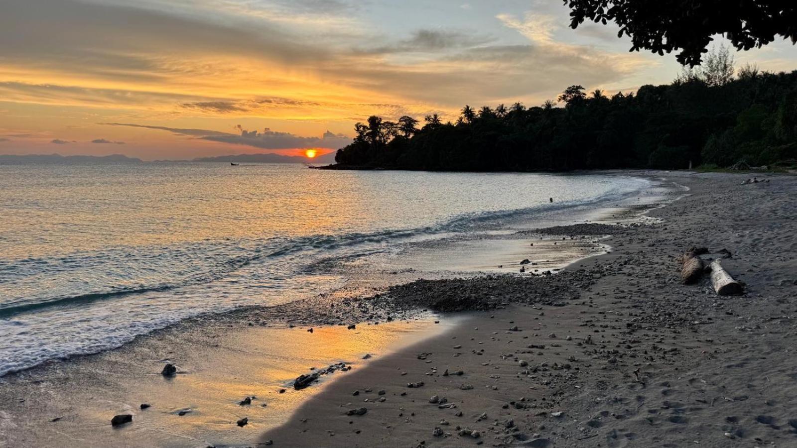 Sunset Beach Resort Weh Sabang  Exterior foto